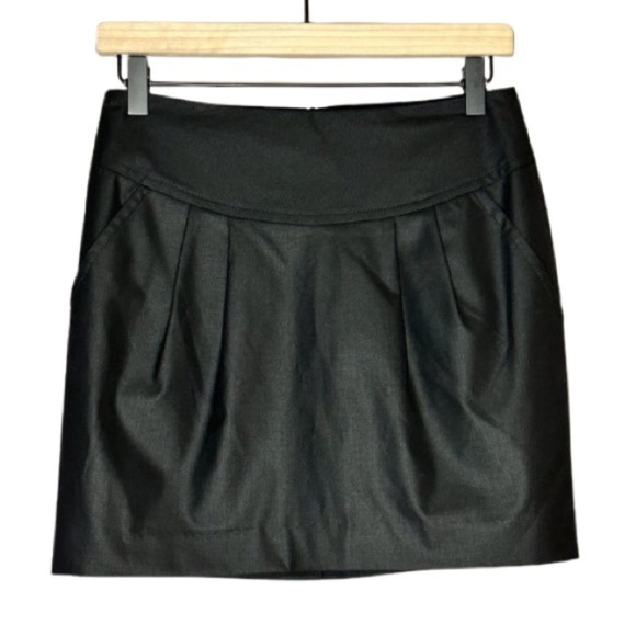 Women's 0 Trina Turk Black Mini Skirt Pleated Pockets Professional - Picture 1 of 6